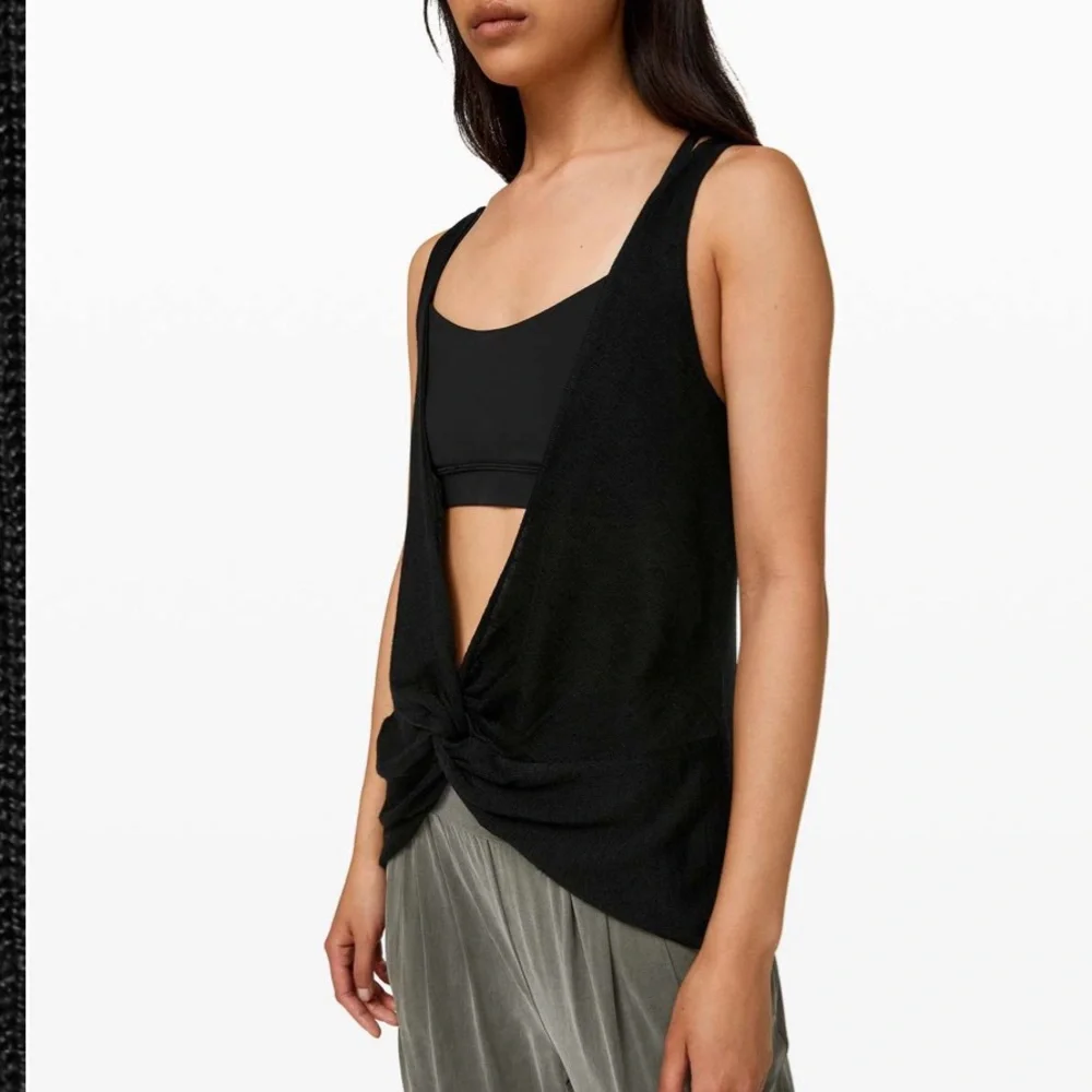 Lululemon mix and mingle tank - Picture 3 of 6